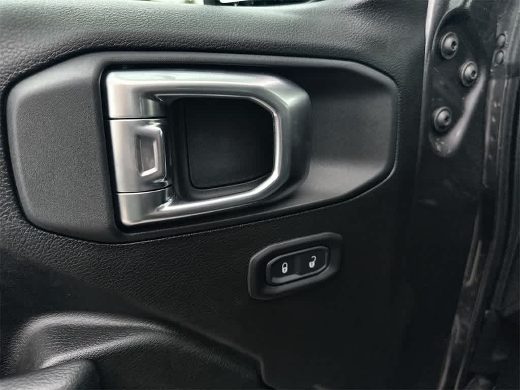 Thumbnail: 2026 Jeep Wrangler - 22