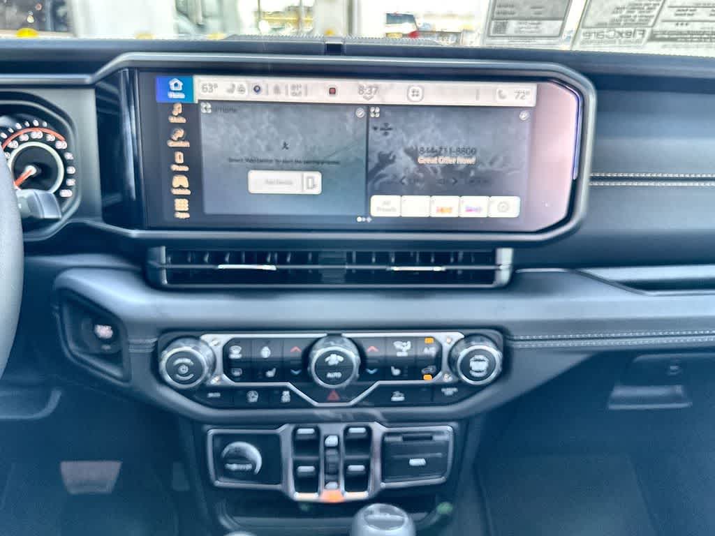 Thumbnail: 2026 Jeep Gladiator - 16