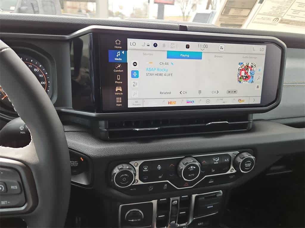 Thumbnail: 2025 Jeep Gladiator - 33