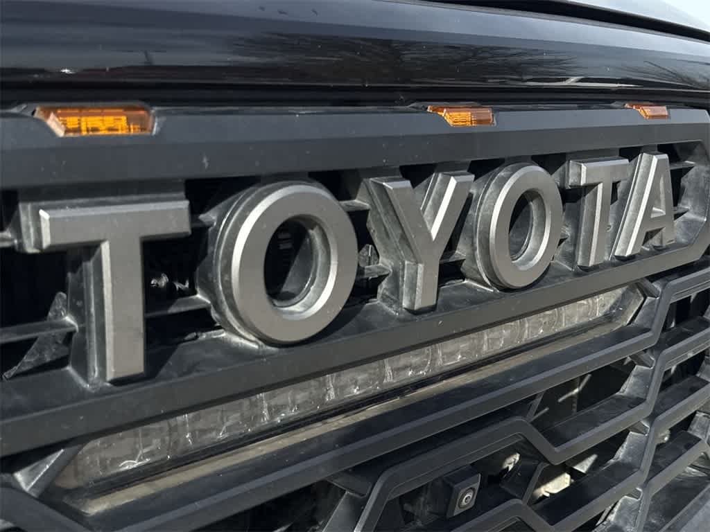 Thumbnail: 2022 Toyota Tundra - 8