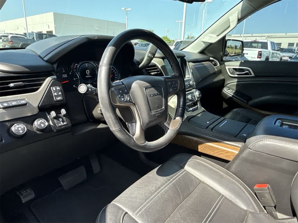2020 Gmc Yukon Denali photo 2