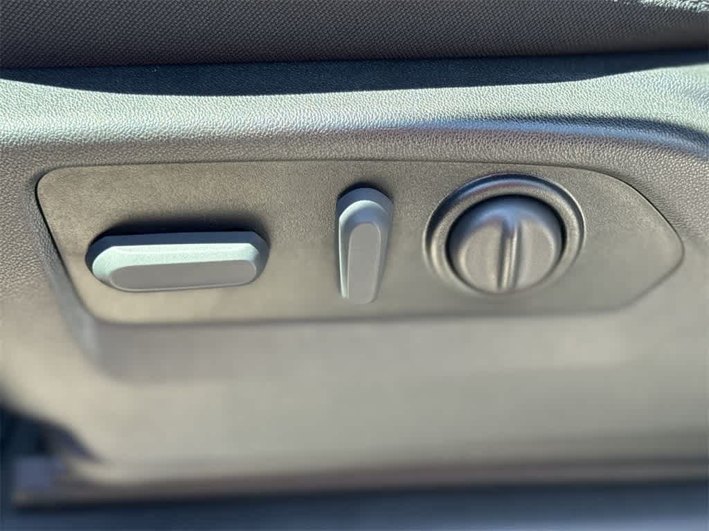 2021 Chevrolet Silverado 1500 LT 23