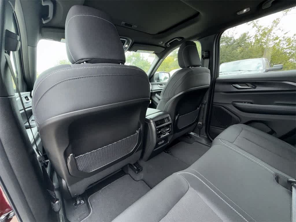 Thumbnail: 2025 Jeep Grand Cherokee - 11