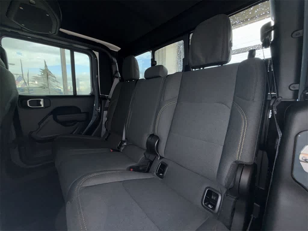 Thumbnail: 2025 Jeep Gladiator - 13