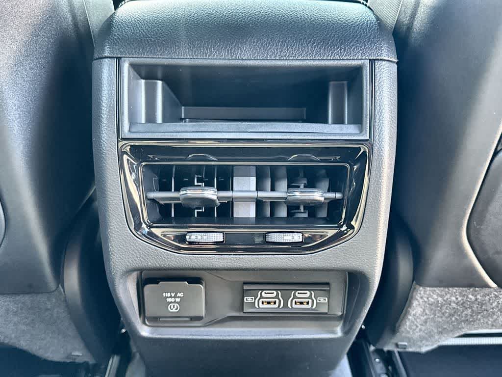 Thumbnail: 2026 Jeep Grand Cherokee - 21