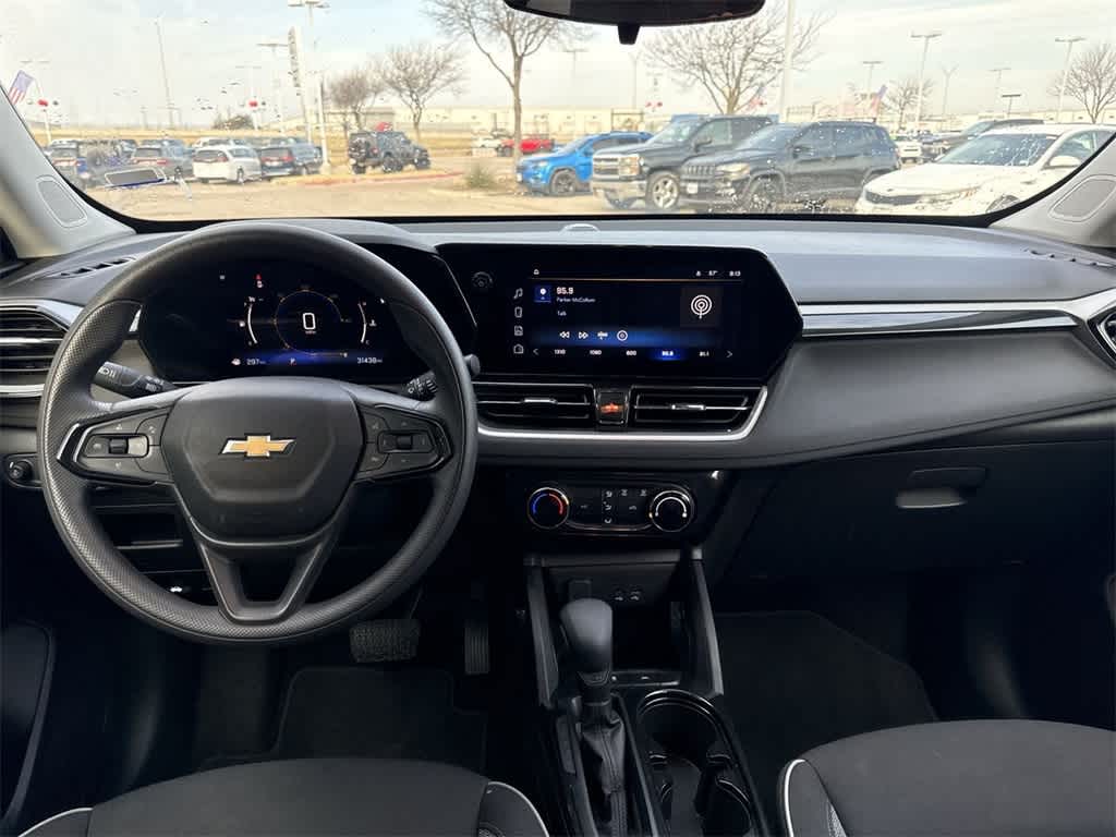 Thumbnail: 2025 Chevrolet TrailBlazer - 15