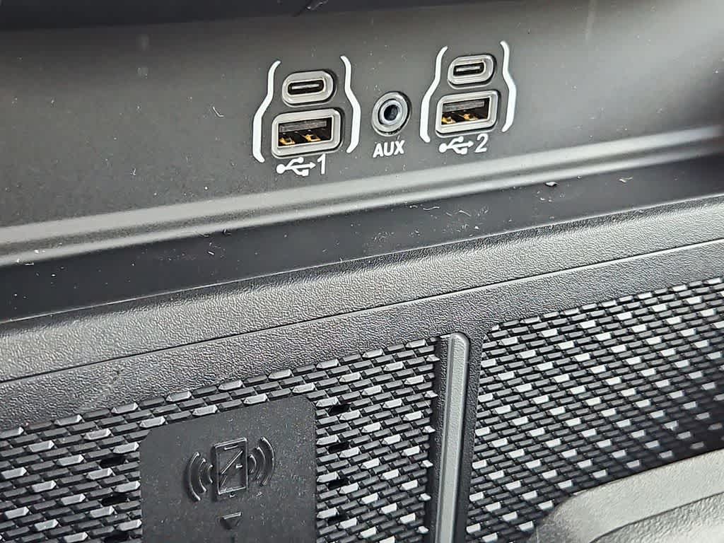 Thumbnail: 2026 RAM 1500 - 32