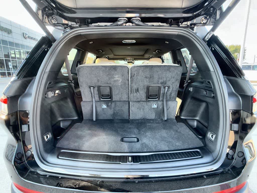 Thumbnail: 2025 Jeep Grand Cherokee L - 22