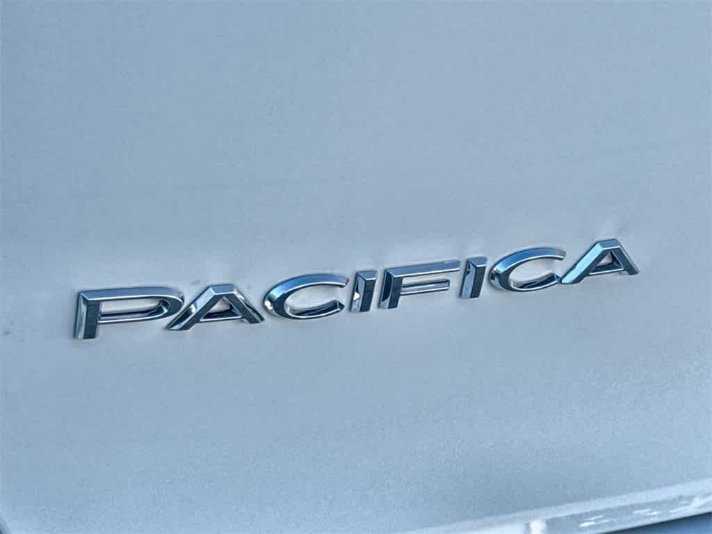 Thumbnail: 2026 Chrysler Pacifica - 7
