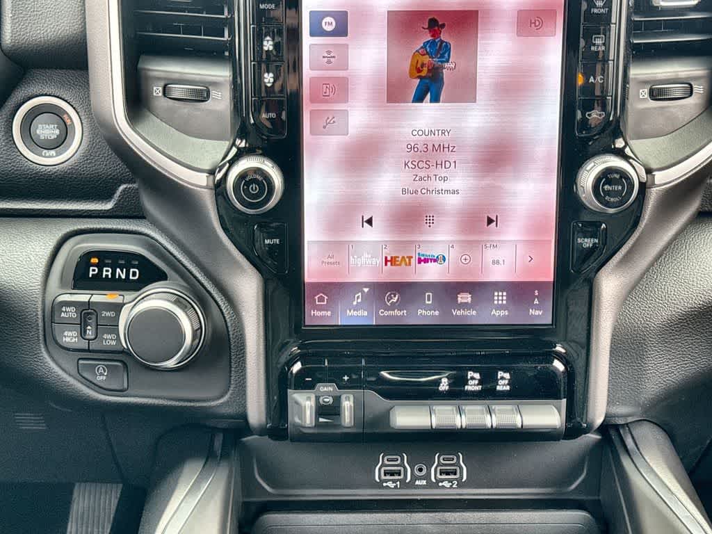 Thumbnail: 2026 RAM 1500 - 17