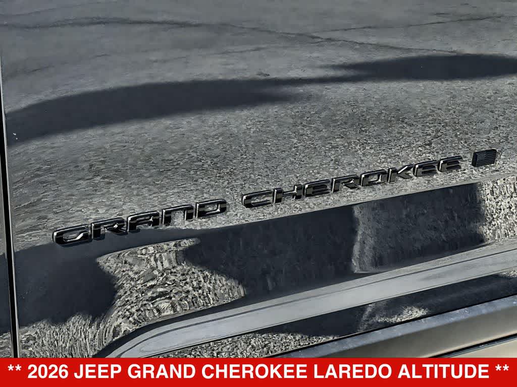 Thumbnail: 2026 Jeep Grand Cherokee - 8