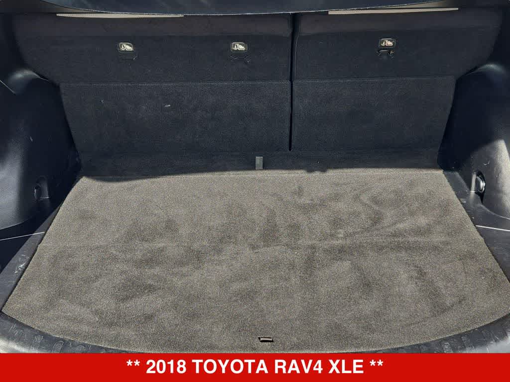 Thumbnail: 2018 Toyota RAV4 - 33
