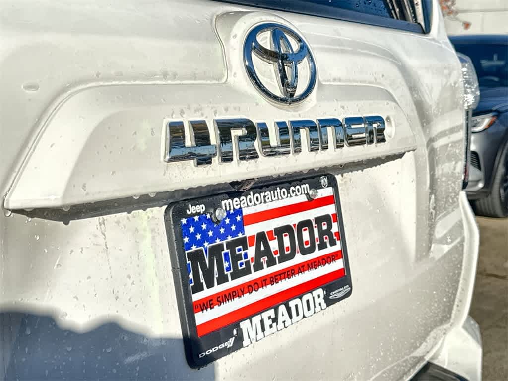 Thumbnail: 2017 Toyota 4Runner - 9