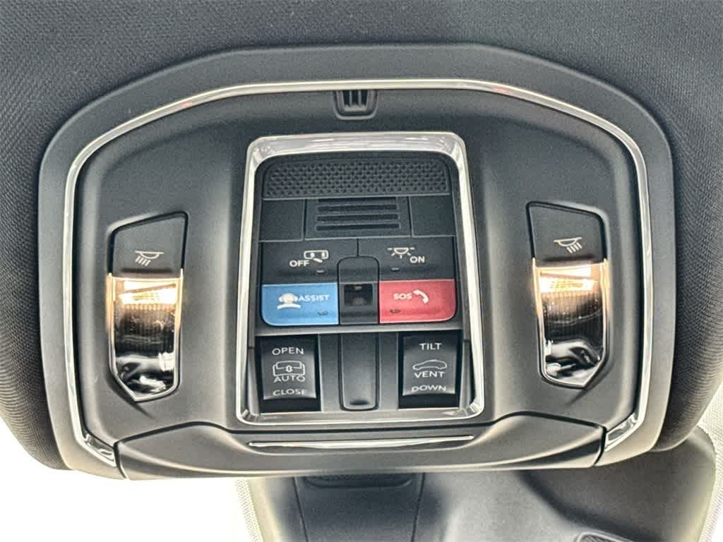 Thumbnail: 2025 Jeep Grand Cherokee - 21