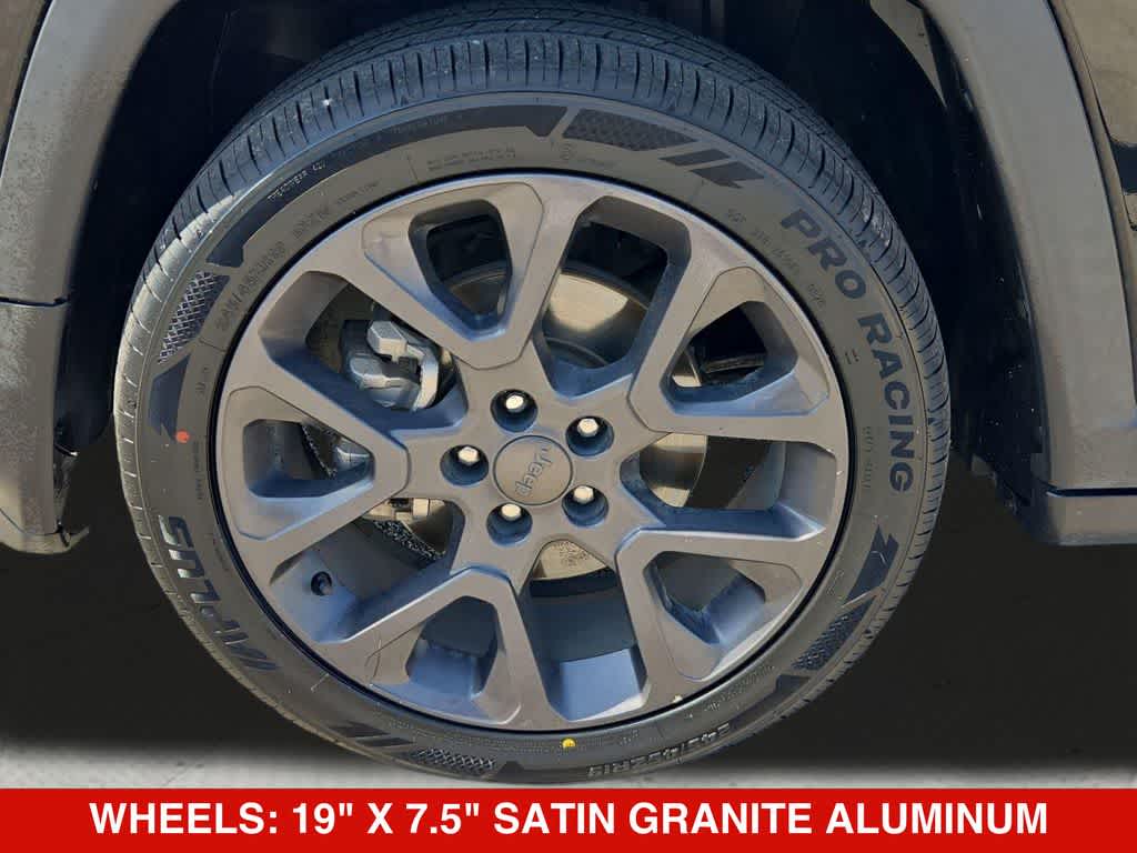 Thumbnail: 2021 Jeep Compass - 12