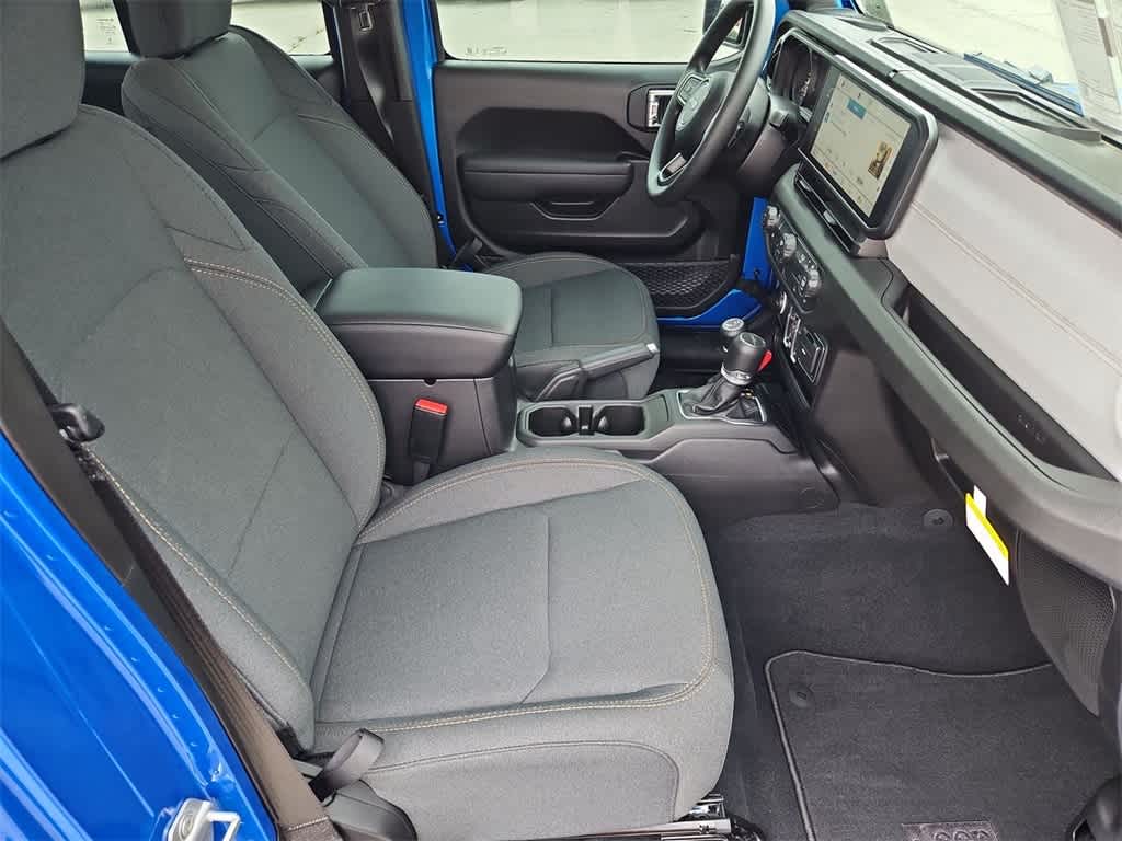 Thumbnail: 2026 Jeep Gladiator - 22