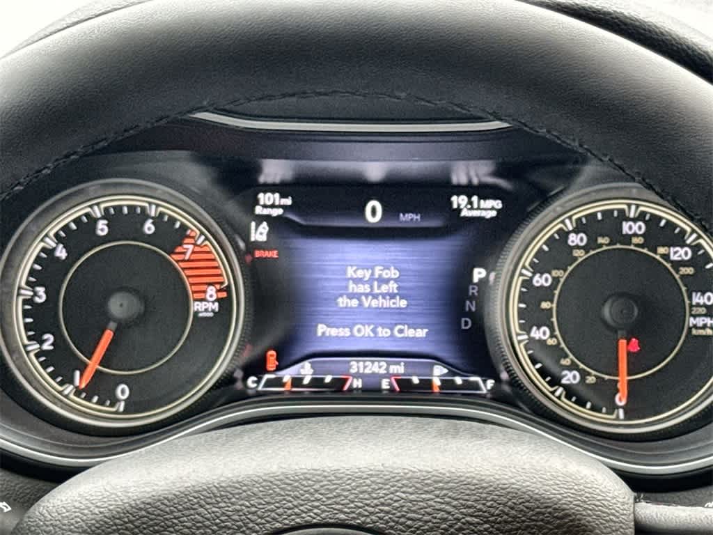 Thumbnail: 2022 Jeep Cherokee - 20