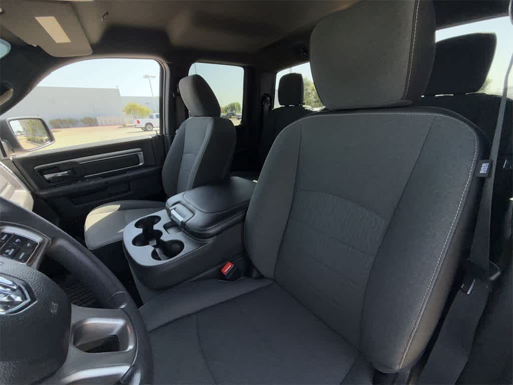 2022 RAM 1500 Classic SLT 11