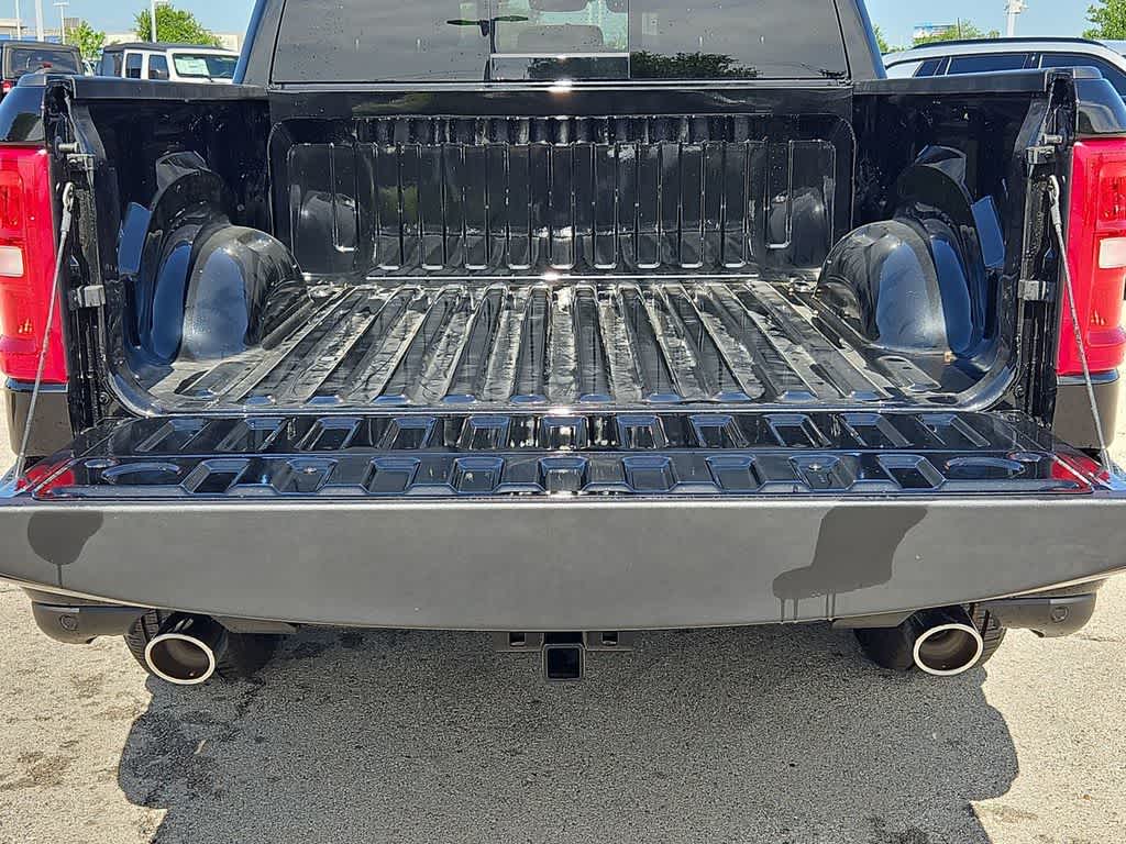 Thumbnail: 2026 RAM 1500 - 33