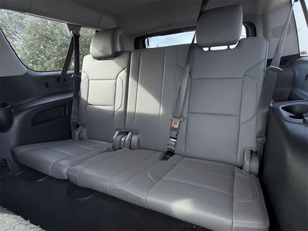 Thumbnail: 2018 Chevrolet Suburban - 13