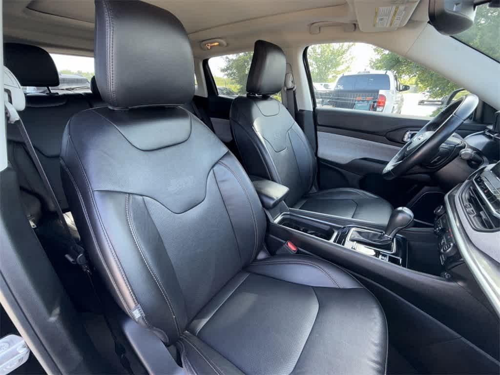 Thumbnail: 2022 Jeep Compass - 13