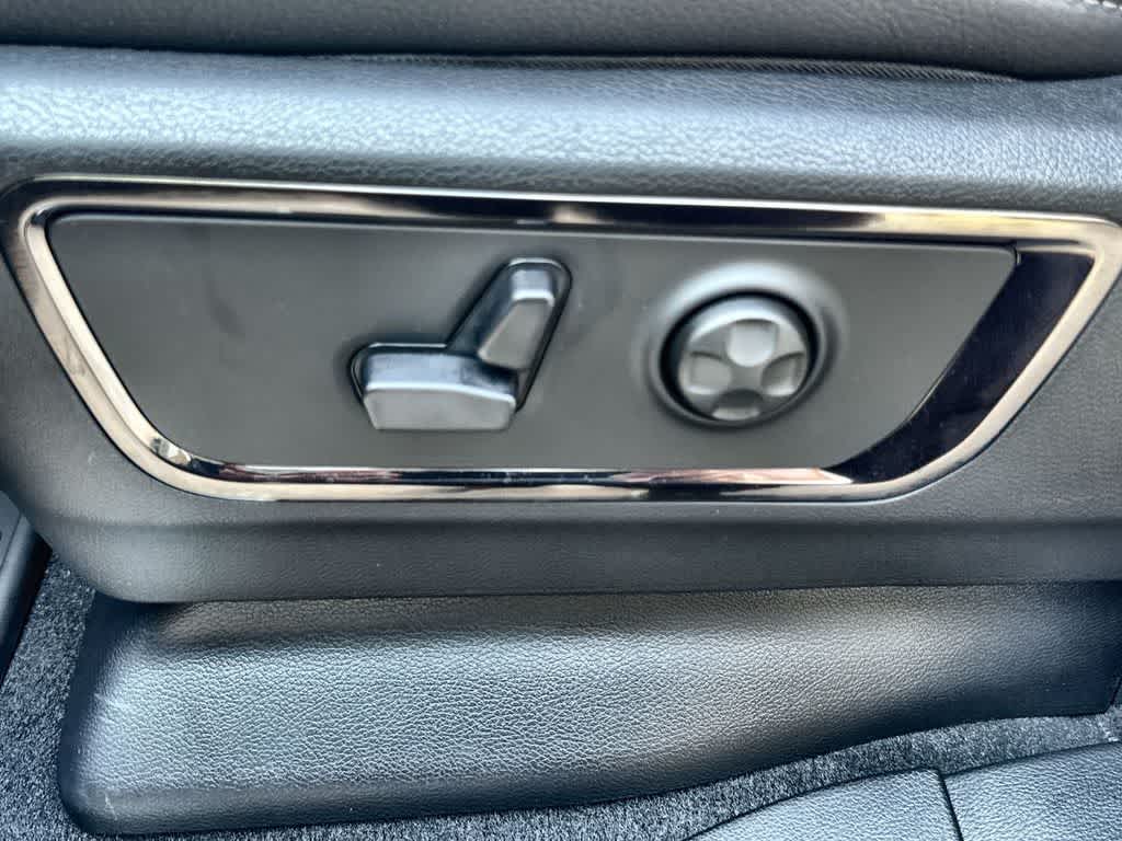 Thumbnail: 2026 RAM 1500 - 25