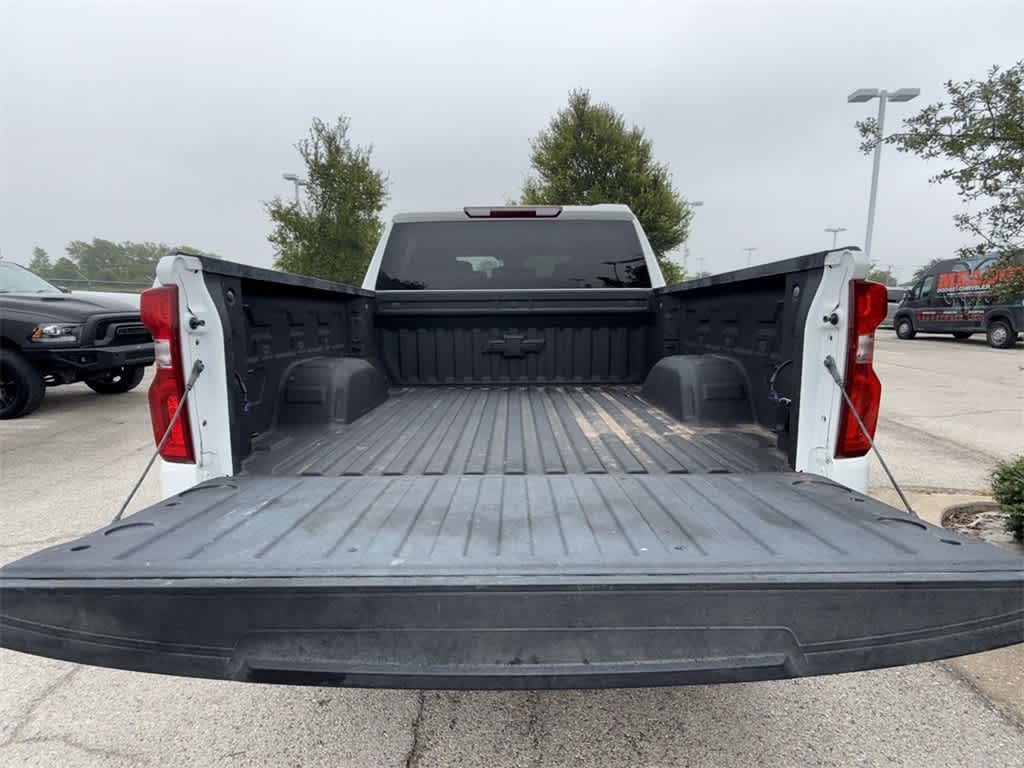 Thumbnail: 2023 Chevrolet Silverado 1500 - 21