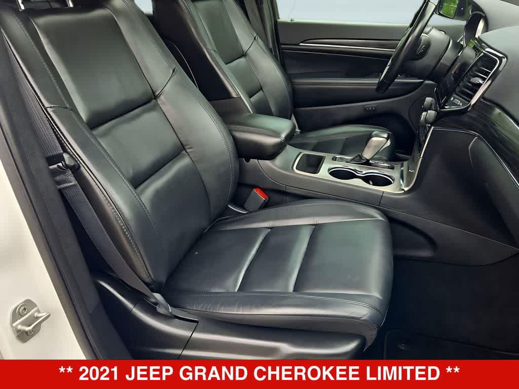 Thumbnail: 2021 Jeep Grand Cherokee - 24