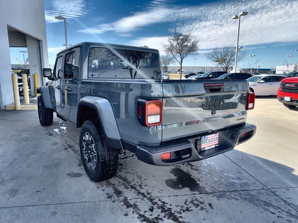 Thumbnail: 2026 Jeep Gladiator - 4