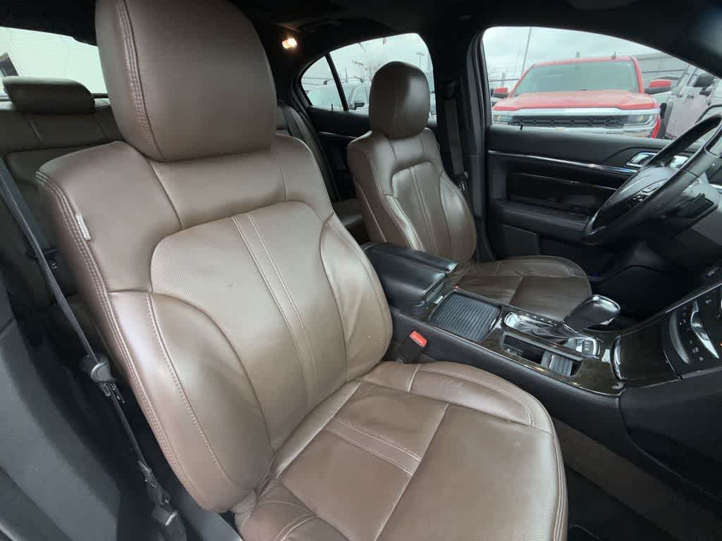 Thumbnail: 2015 Lincoln MKS - 14