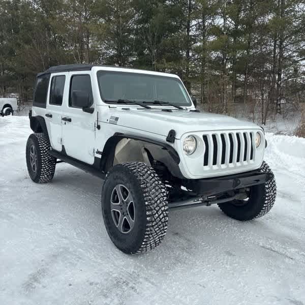 Thumbnail: 2019 Jeep Wrangler - 4