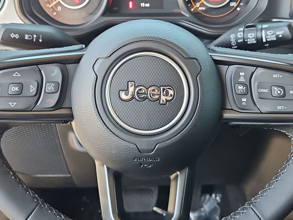 Thumbnail: 2025 Jeep Wrangler - 24