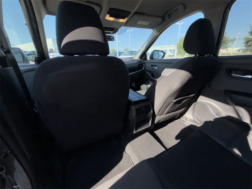 Thumbnail: 2023 Nissan Rogue - 11