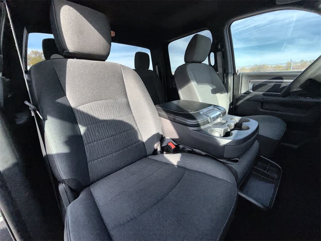 Thumbnail: 2024 RAM 1500 Classic - 14