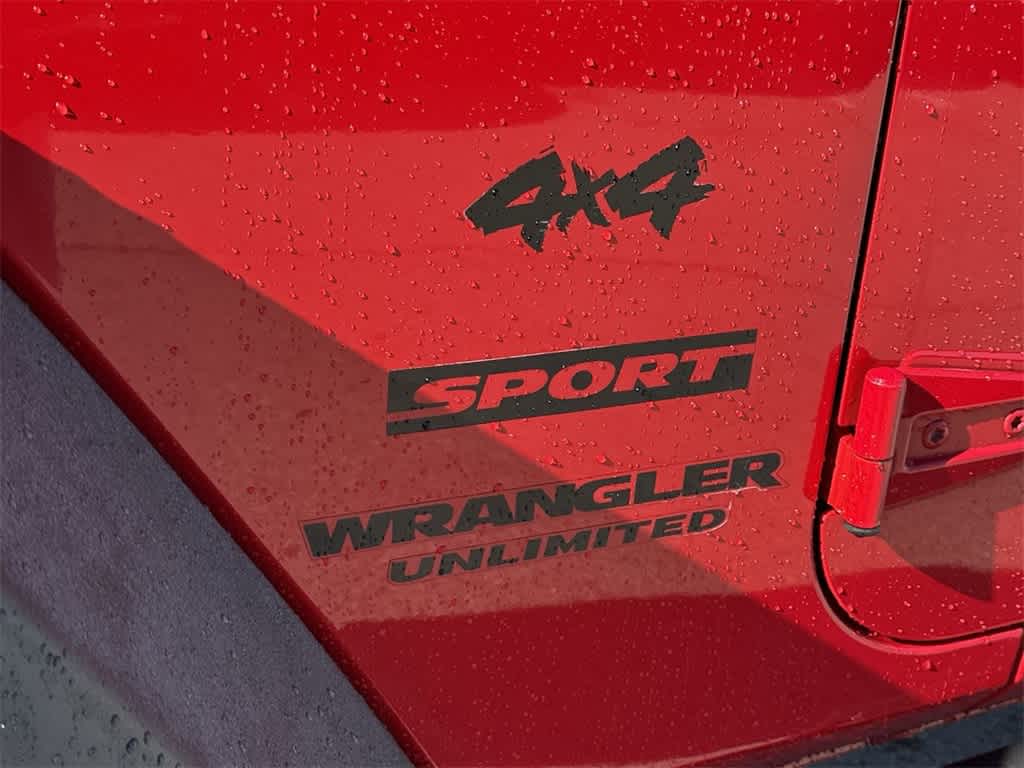 Thumbnail: 2015 Jeep Wrangler - 9