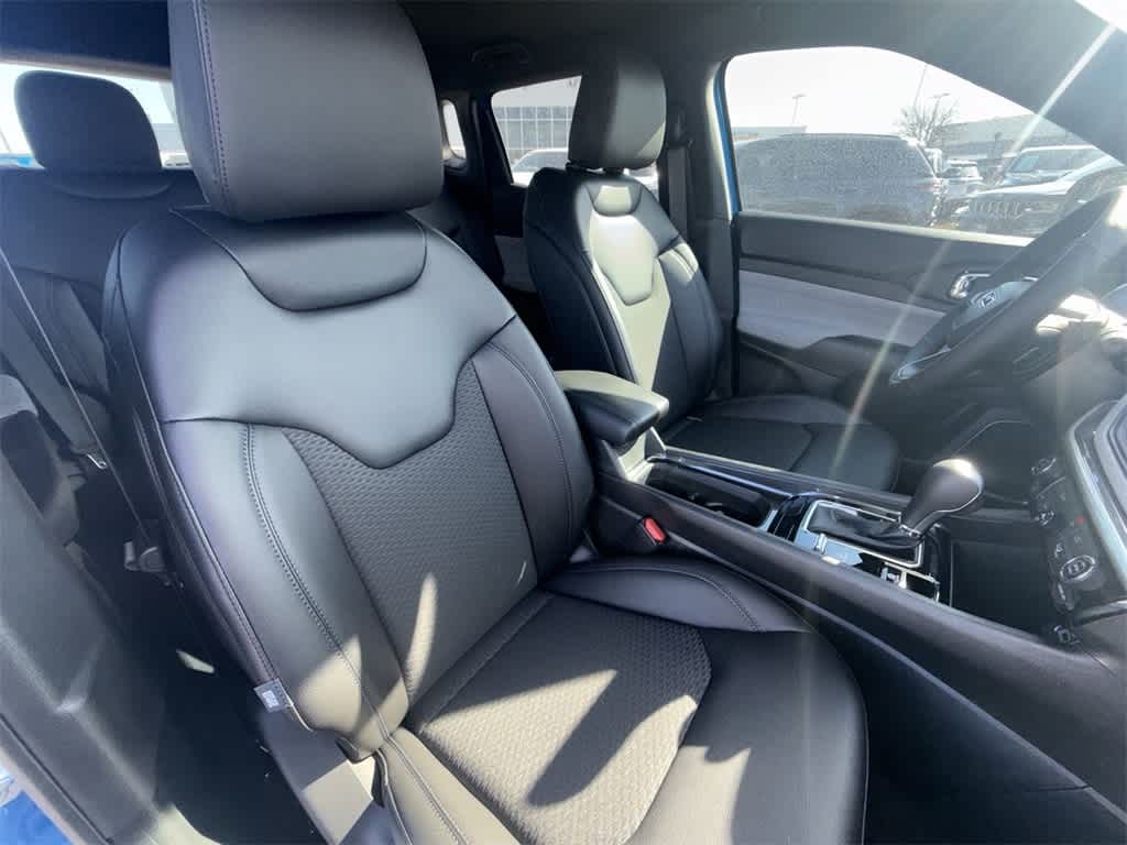 Thumbnail: 2026 Jeep Compass - 15