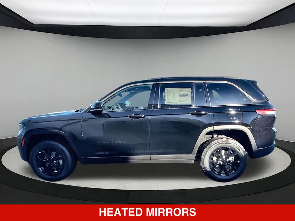 Thumbnail: 2026 Jeep Grand Cherokee - 3