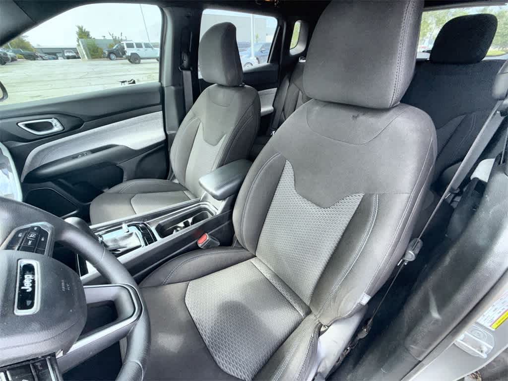Thumbnail: 2023 Jeep Compass - 10