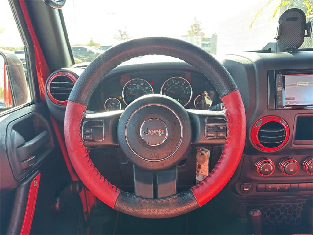 Thumbnail: 2015 Jeep Wrangler - 18