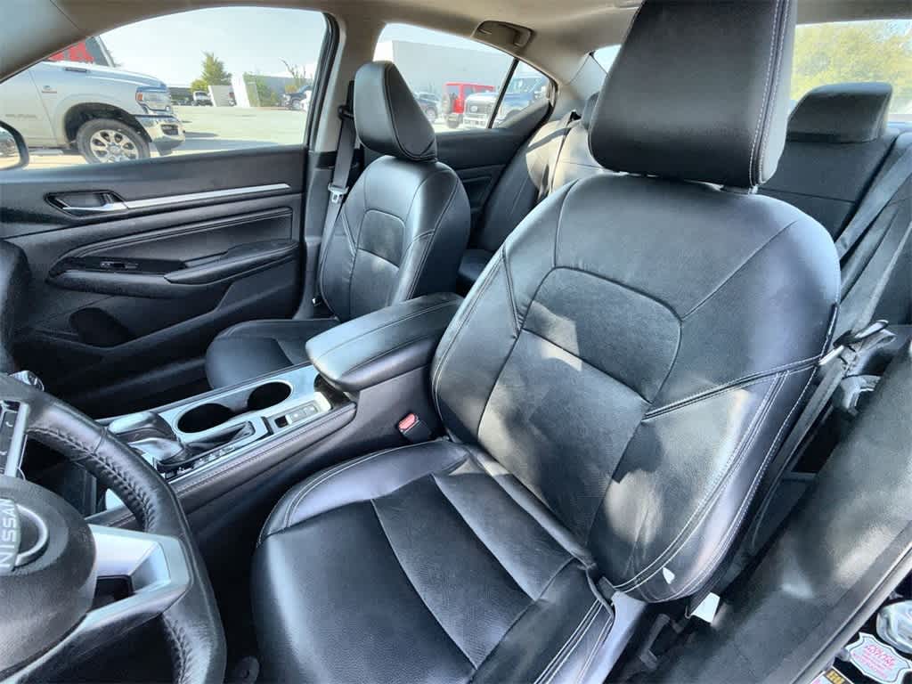 Thumbnail: 2023 Nissan Altima - 10