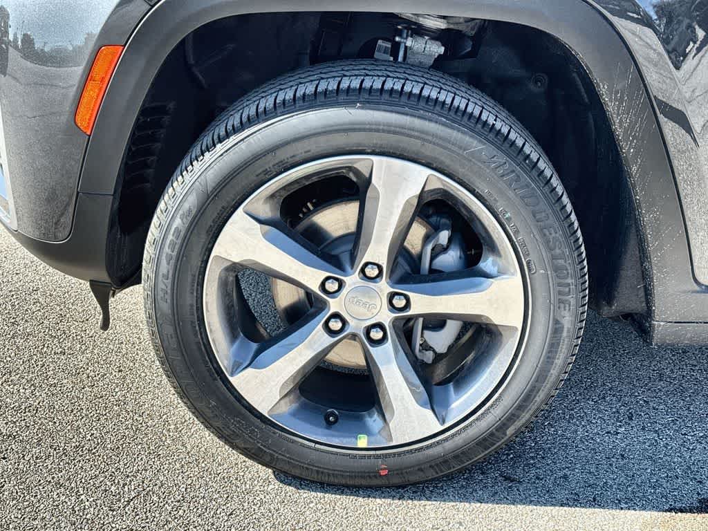 Thumbnail: 2026 Jeep Grand Cherokee - 9