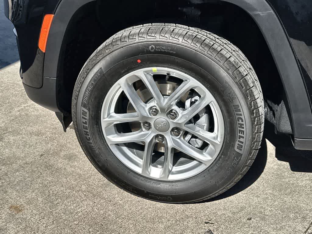 Thumbnail: 2026 Jeep Grand Cherokee - 9