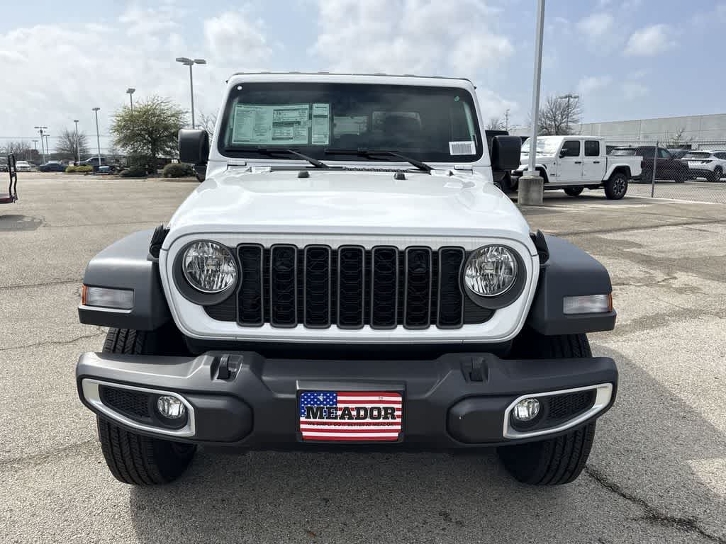 Thumbnail: 2026 Jeep Gladiator - 7