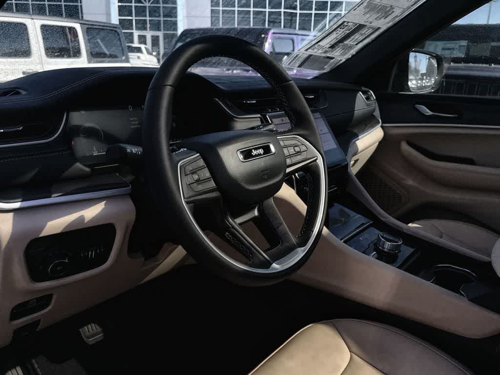 Thumbnail: 2025 Jeep Grand Cherokee - 2