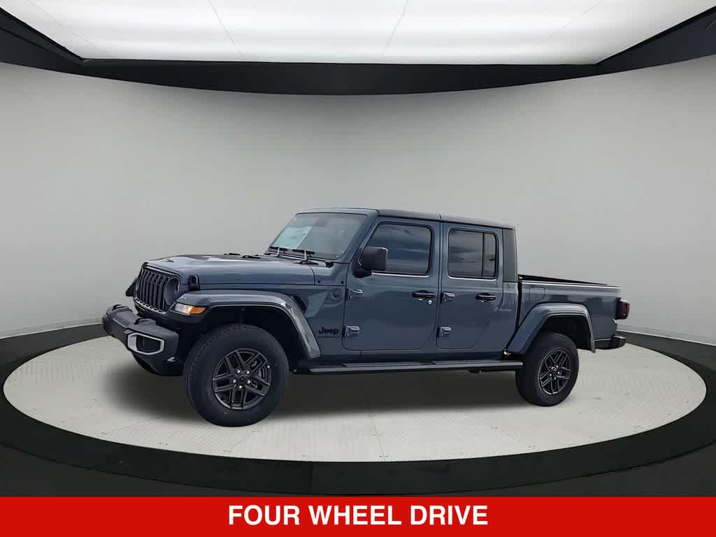 Thumbnail: 2025 Jeep Gladiator - 4