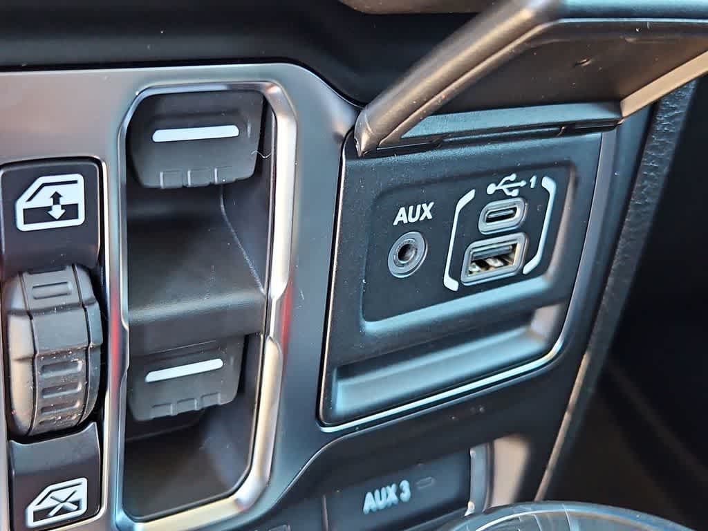 Thumbnail: 2026 Jeep Wrangler - 31