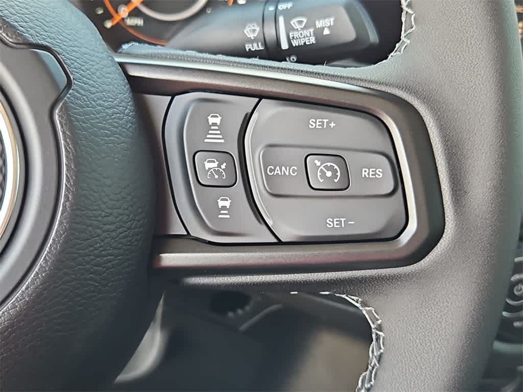 Thumbnail: 2026 Jeep Gladiator - 25