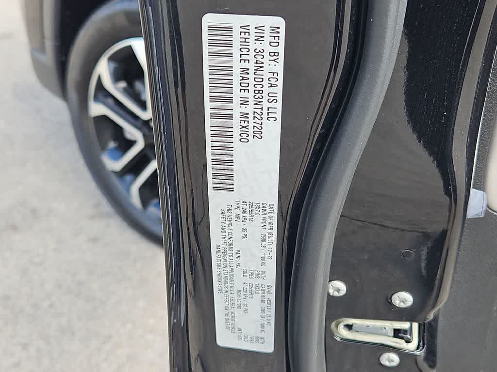 Thumbnail: 2022 Jeep Compass - 35