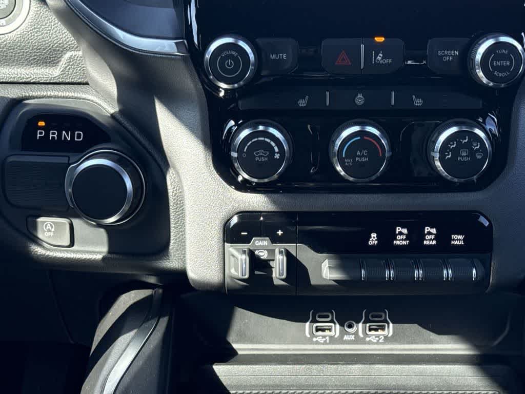 Thumbnail: 2026 RAM 1500 - 18