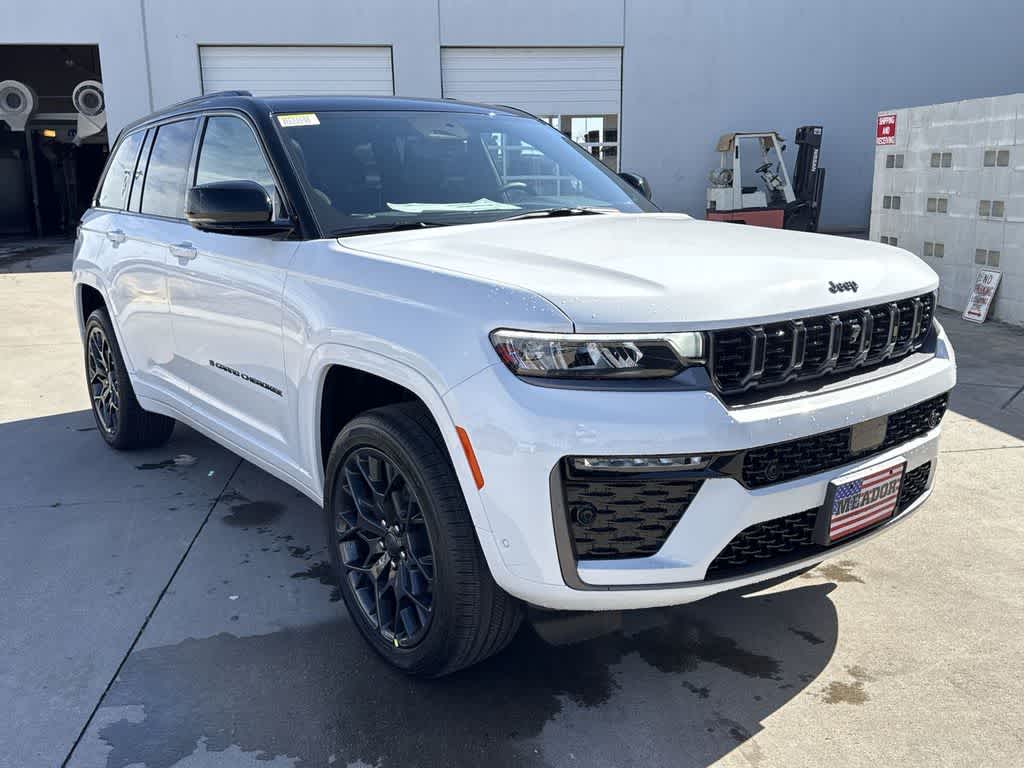 Thumbnail: 2026 Jeep Grand Cherokee - 6